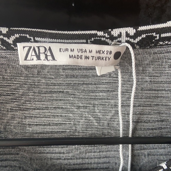 S 🔖 ZARA Tulip Tank Crop Top Black White - Picture 5 of 10